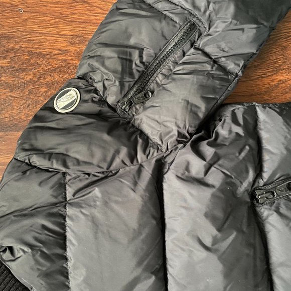 Peak Performance Bomber Style Puffer Jacket - Picture 3 of 5